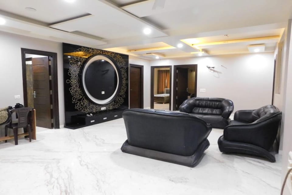 POP Second Home Near Vidhan Sabha Metro Station, North Delhi, Delhi