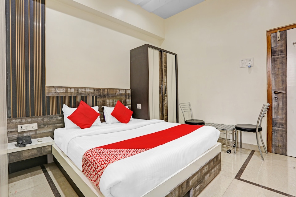 OYO Gee Hotel, Mumbai- Kalyan-Bhiwandi- Badalapur, Mumbai