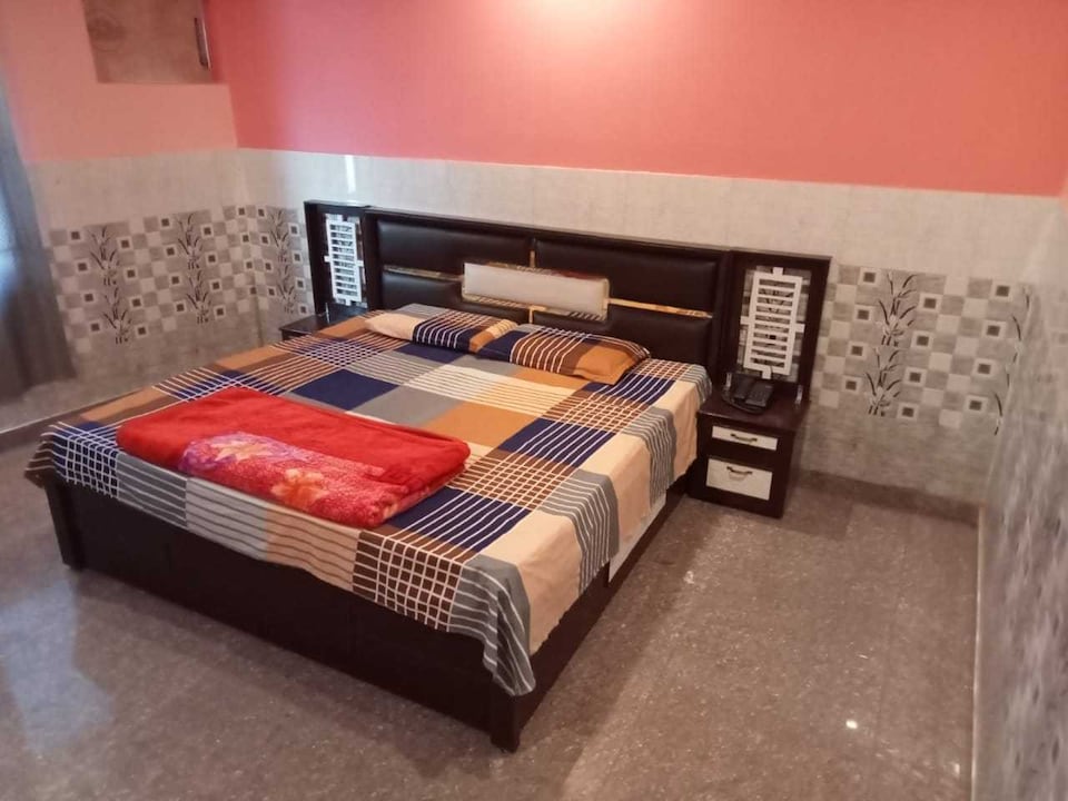 OYO Home Bankey Bihari Hotel, Meerut, Meerut