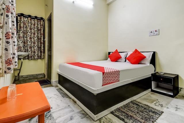 Hotel O Basera