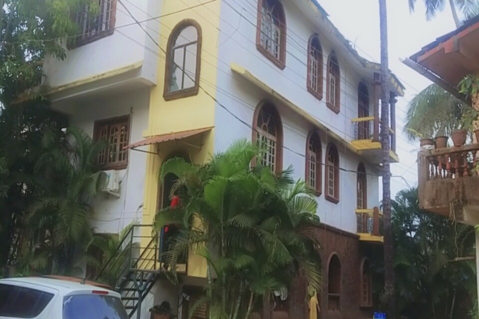 OYO HOME 85139 Kabir Guest House, Baga Goa, Goa