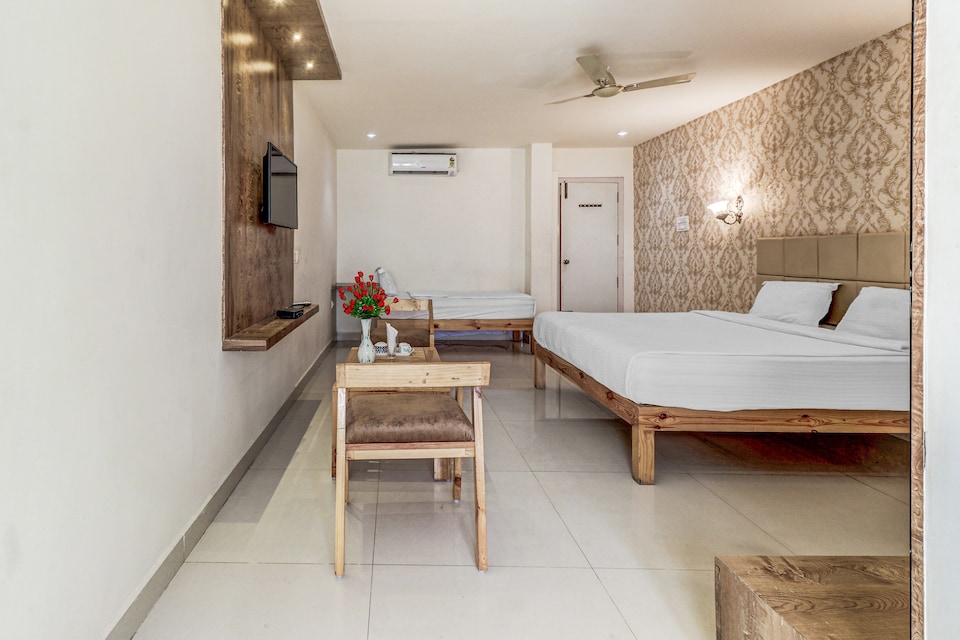 Collection O 85159 Adhityas Grand Hotel, Anantapur, Anantapur