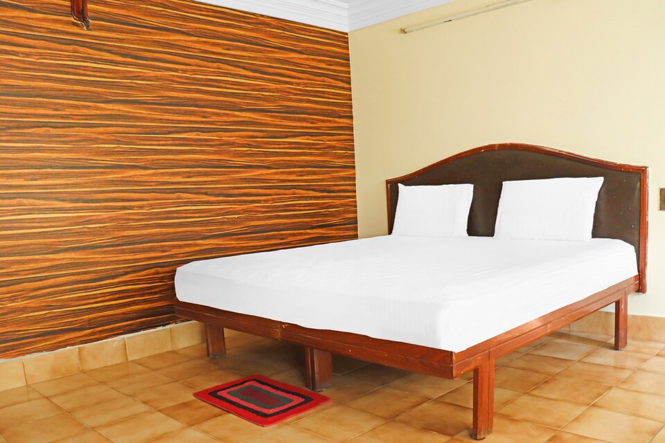 OYO Flagship Venus Lodge, Khammam Khammam, Khammam