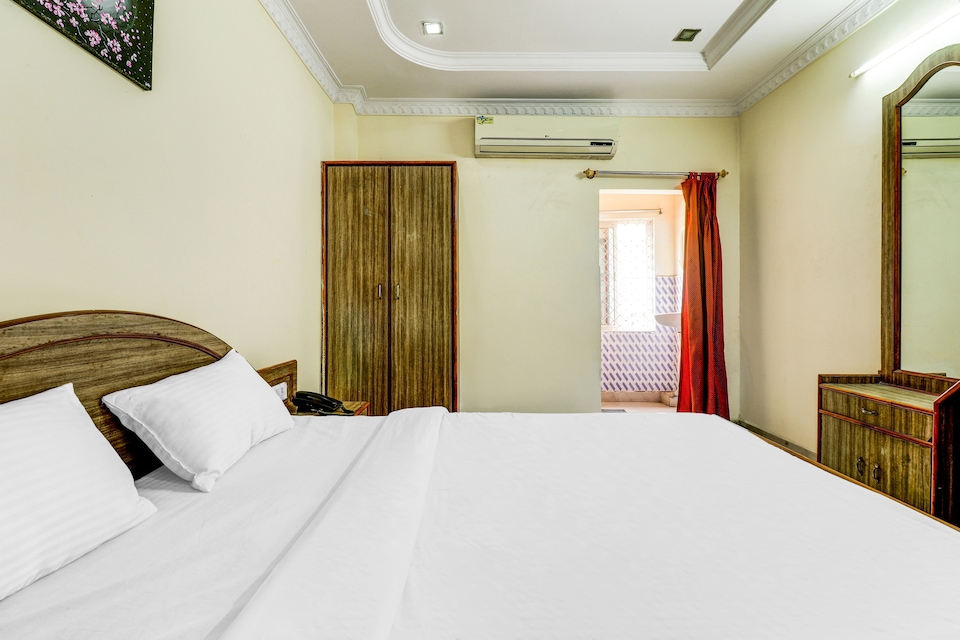 OYO Sri Sai Balajee's Oriental Hut, Gajuwaka Visakhapatnam, Visakhapatnam