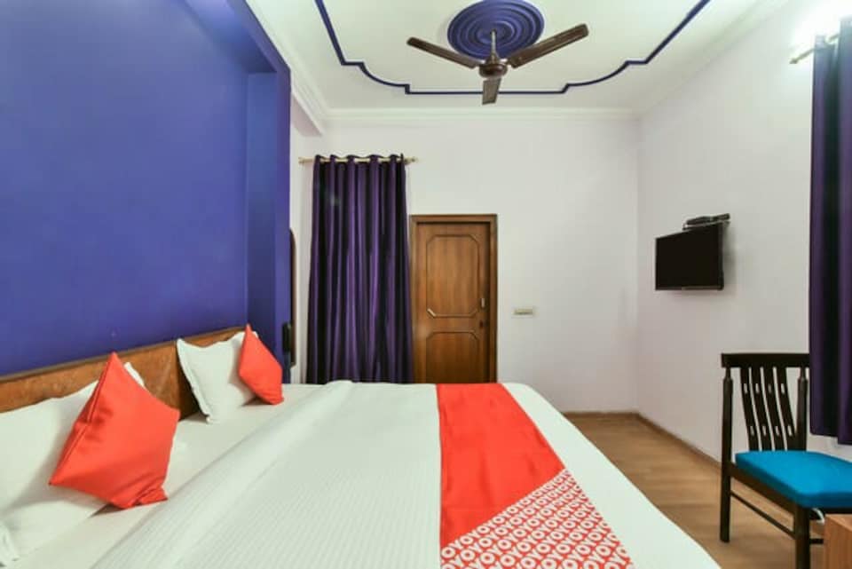 OYO Hotel Shree Ram, Airport Delhi, Delhi Transit