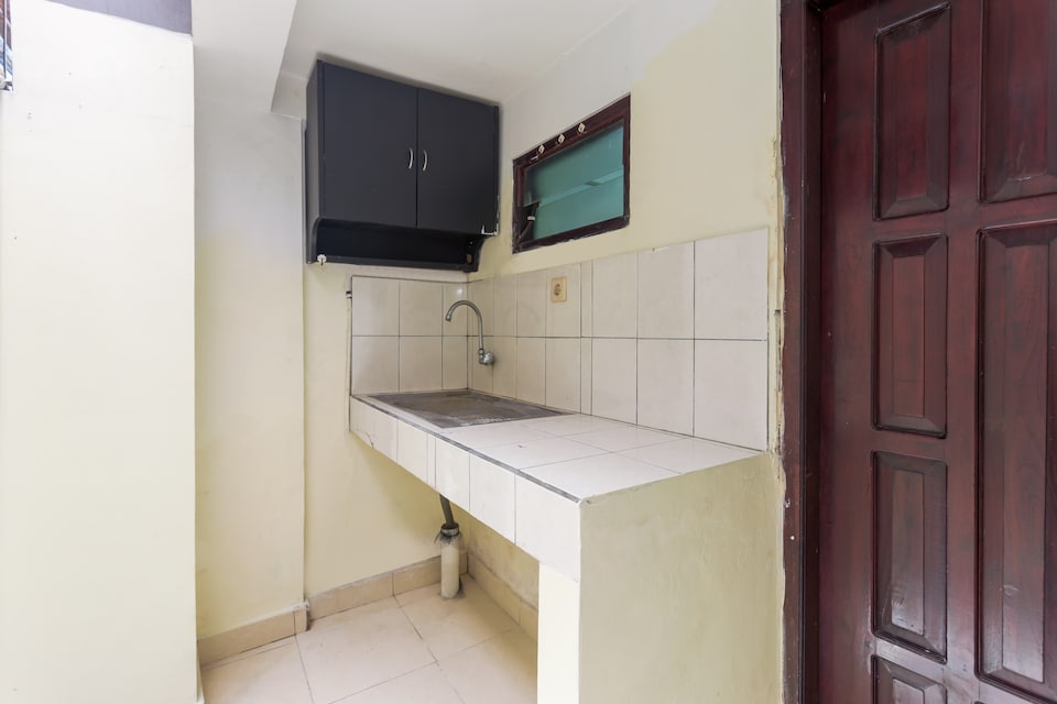 OYO Life 90835 Bagus Jaya Residence, Denpasar, Bali