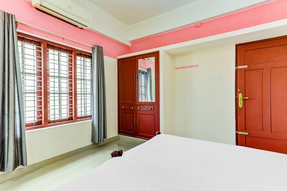 OYO The New View Residency, Technopark Trivandrum, Trivandrum