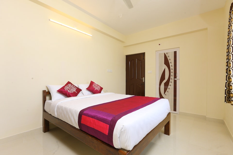 OYO Home 13450 Elegant 2BHK, Pondicherry City Centre, Pondicherry