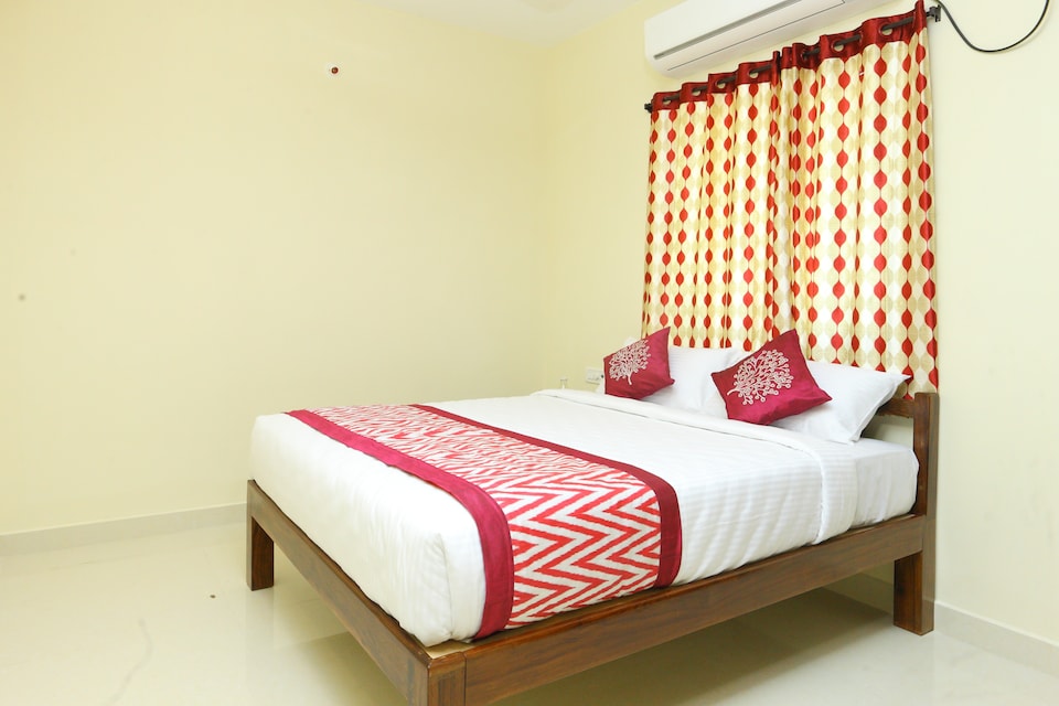 OYO Home 13450 Elegant 2BHK, Pondicherry City Centre, Pondicherry