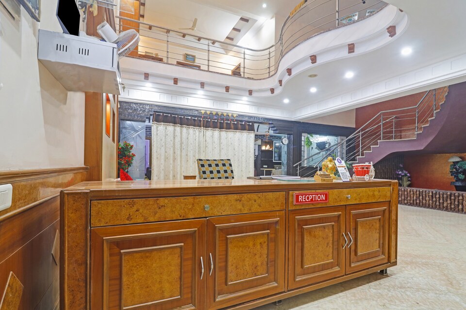 OYO 85260 Shanti Palace, Dilsukhnagar - Kothapet, Hyderabad