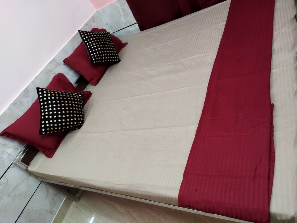 POP Hotel Four Seaons, Corporate Complex, Agra