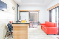 OYO Flagship 90841 The Aulia Stay