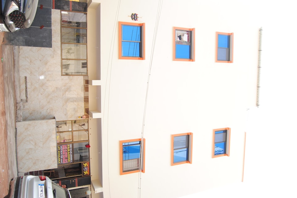 OYO 85352 Sri Narashimha Paradise, Raichur, Raichur