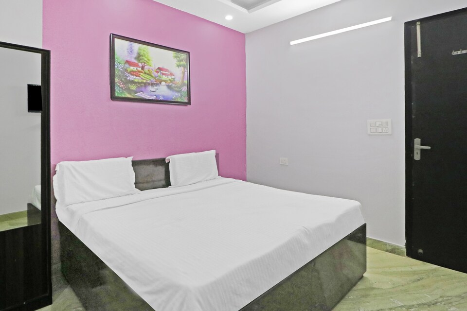 Live on DEL5847, Anand Vihar Delhi, Delhi