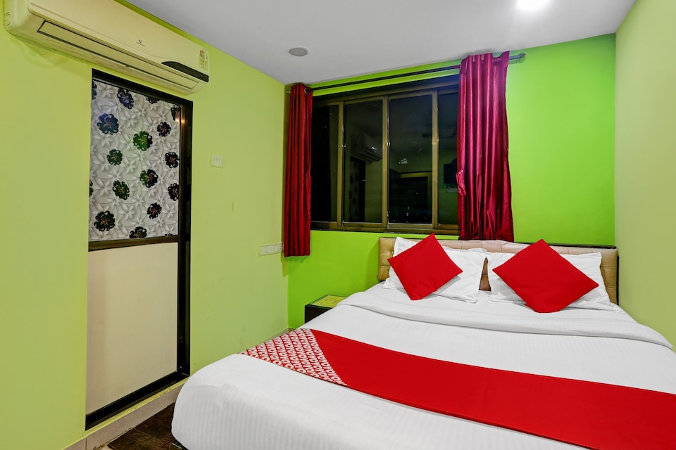 LIVE as MUM361, Mumbai International Airport, Mumbai