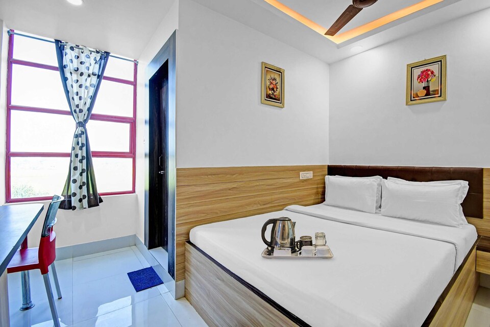 OYO Townhouse 779 Gods County, Tarapith, Tarapith