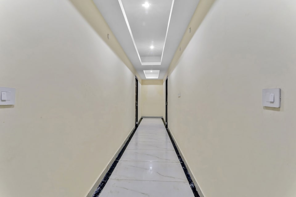 Collection O Holidays Inn, Gomti Nagar Lucknow, Lucknow