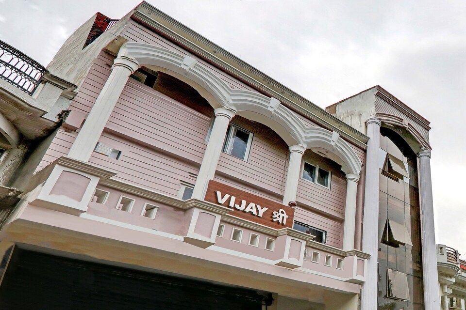 Collection O Holidays Inn, Gomti Nagar Lucknow, Lucknow