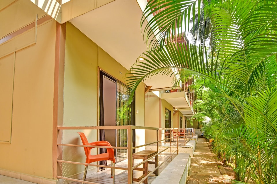 OYO Flagship 85392 Pearl Resort, Morjim Goa, Goa