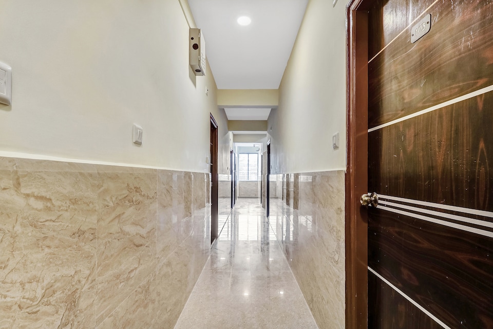 Hotel O Royal Suites, Manyata Bangalore, Bangalore