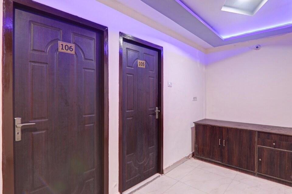 Collection O Shivams New Metro Near Phoenix United Lucknow, Alambagh Lucknow, Lucknow