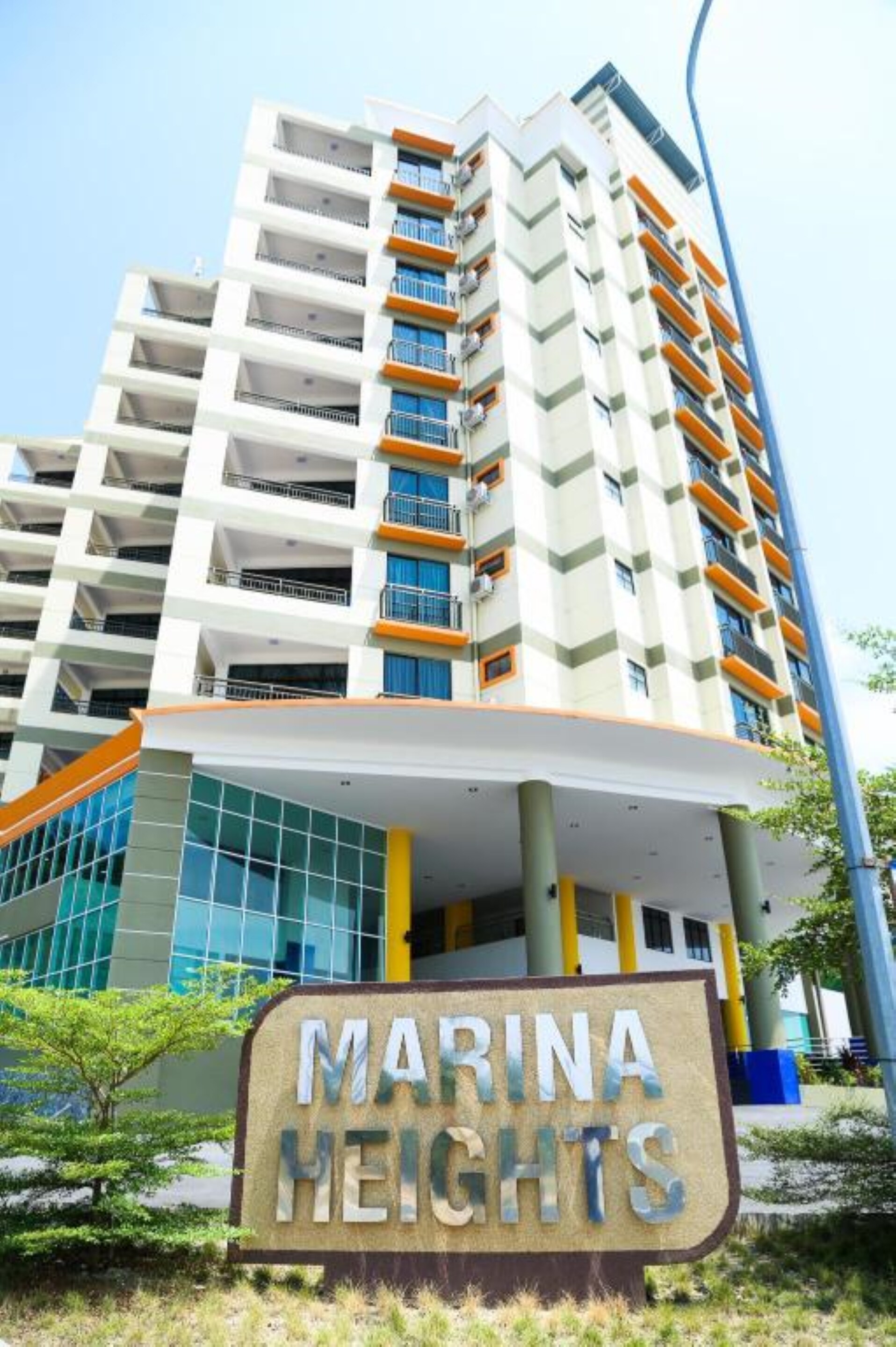 Home Hotels in Helipad Hospital Seri Manjung, Manjung Starting RM181