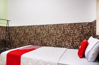 SPOT ON 90851 Guesthouse Bsd Asri Syariah