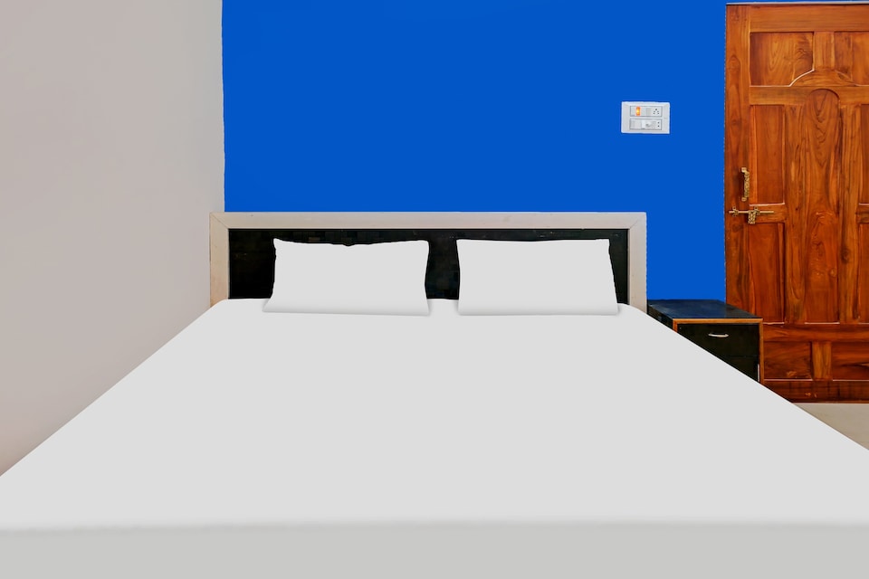 OYO 85415 Hotel Nbs, Lanka, Varanasi