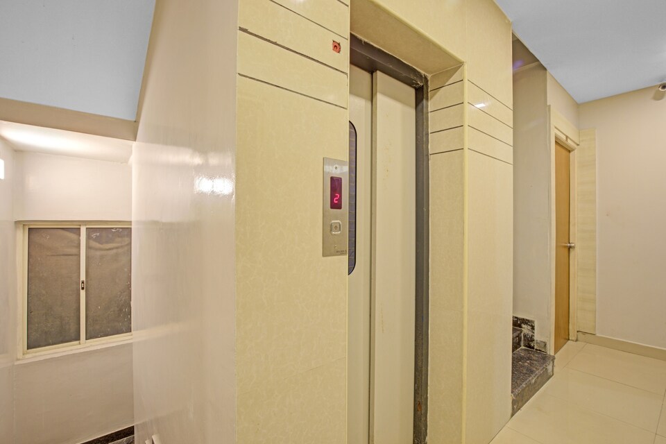 Collection O 85437 Silver Palace, Central Chennai, Chennai