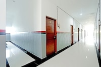 OYO 90859 Cahaya Guest House 