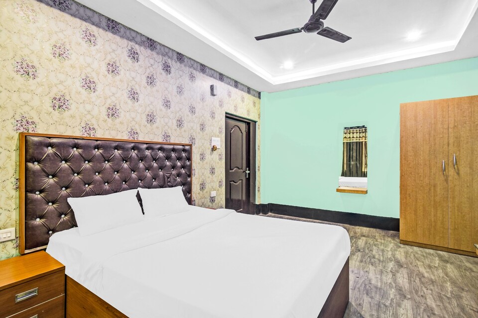 Flagship 85442 Seven Days Guest House, GS Road Guwahati, Guwahati