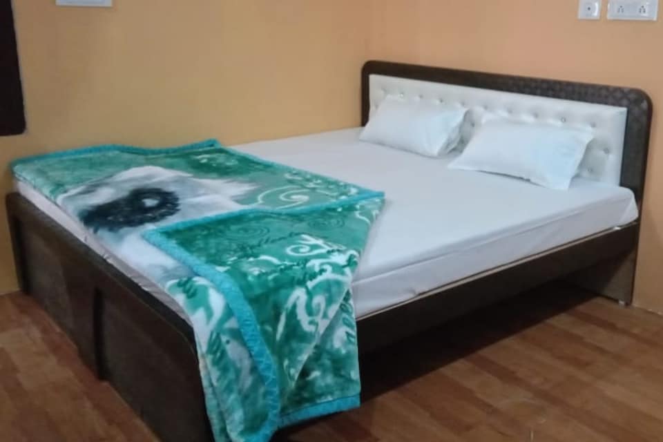 OYO Home Sumit Yadav, New High Court Lucknow, Lucknow