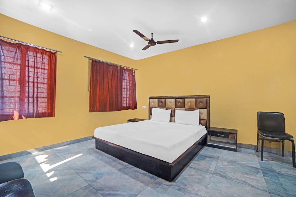 Flagship 85517 Hotel Sheetal Lake View, Pandri Road, Raipur