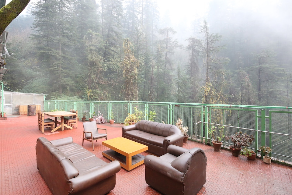 OYO Home Luxe 10904 Sunny Woods Cabin, Shimla, Shimla