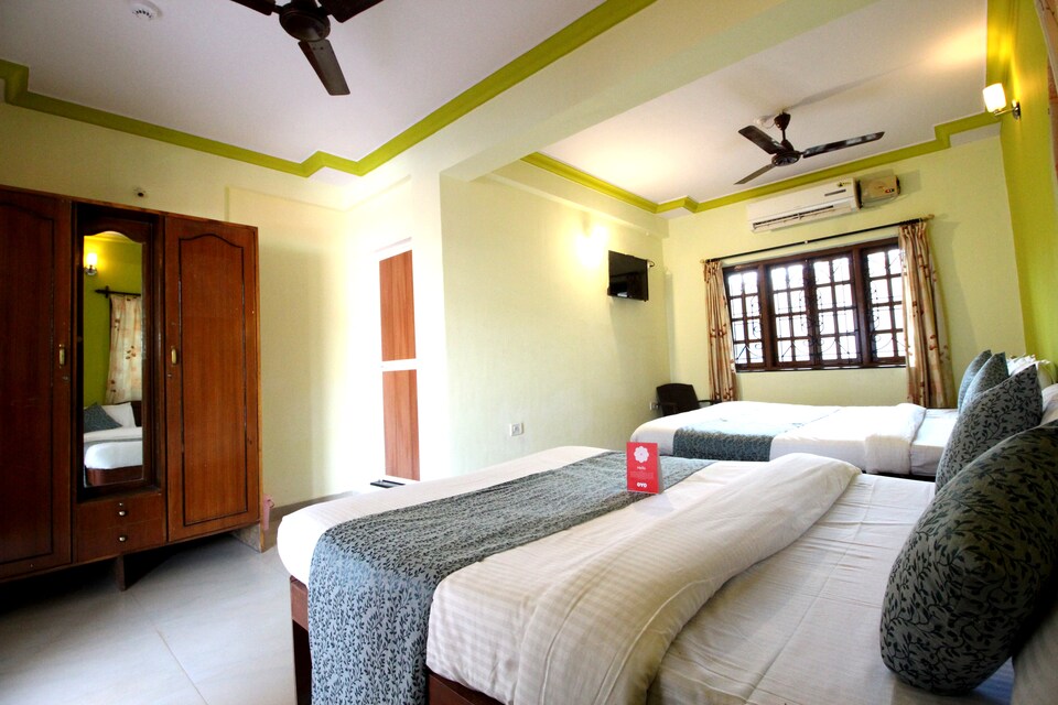 OYO 9896 Hotel Purushottam Residency, Calangute Goa, गोवा