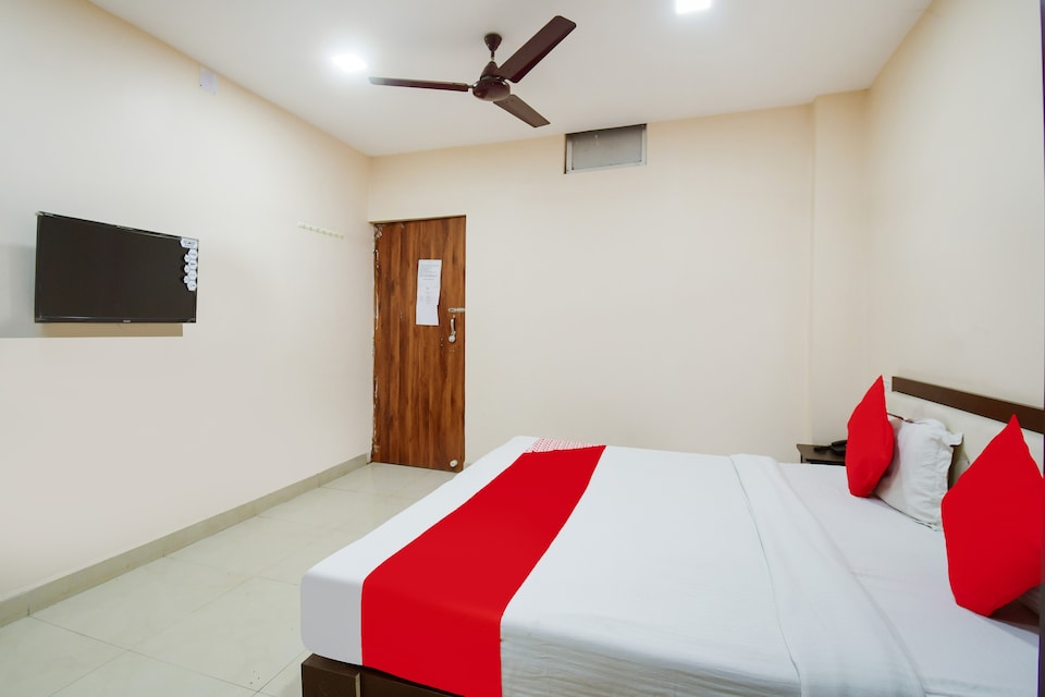 OYO 85554 Hotel Harihar Premium, Bishtupur Jamshedpur, Jamshedpur