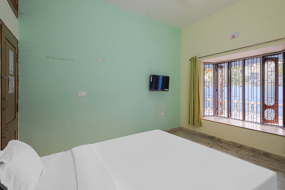 Live under BBS919, Khandagiri Bhubaneswar, Bhubaneswar