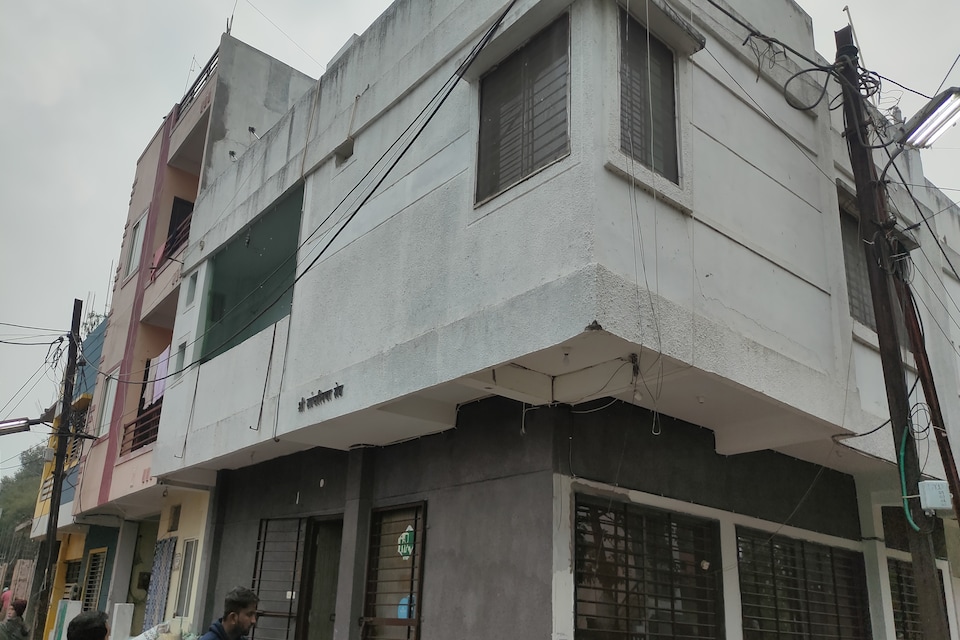 OYO 85607 Aashray Rooms, Bhawarkua Indore, Indore