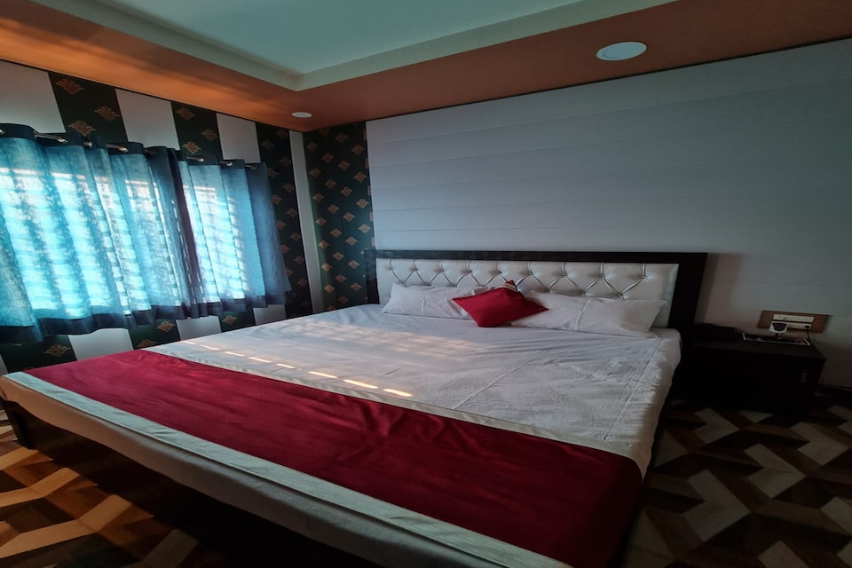 OYO Om Shivay Inn, Raebareily city, Raebareily