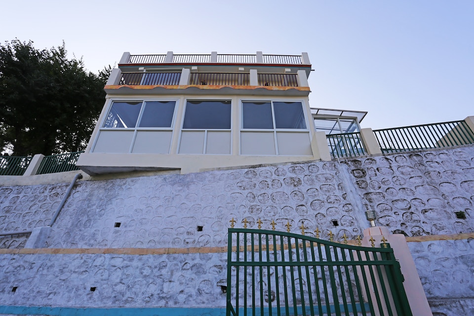 OYO Home 10769 Duplex 2BHK, Bhowali Nainital, Nainital