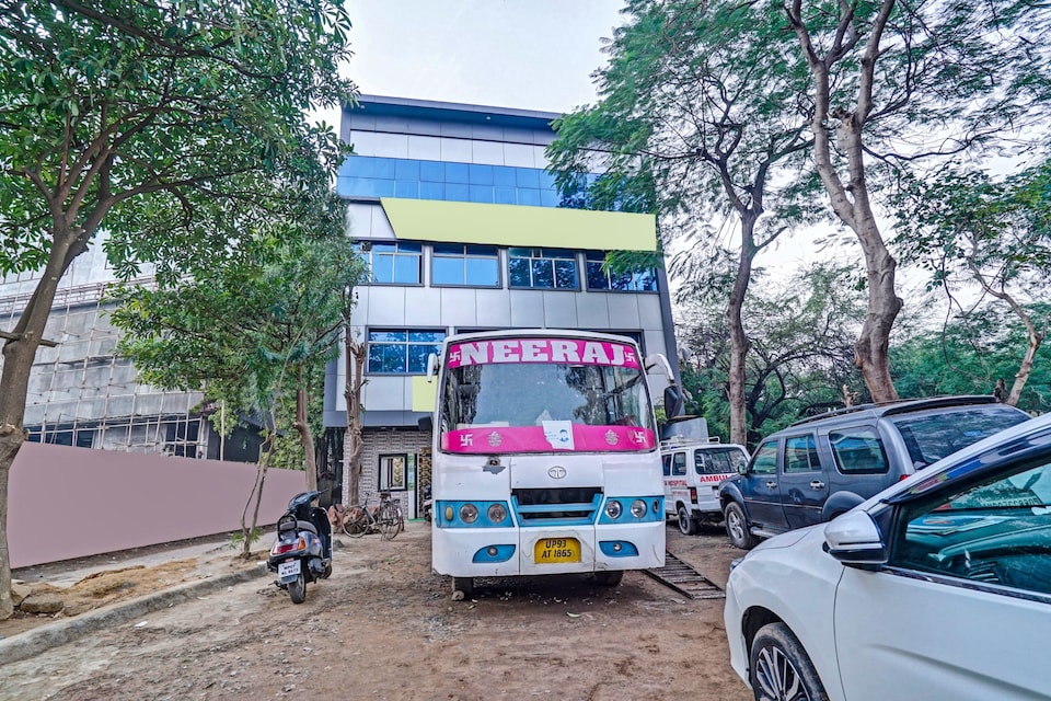 Collection O 85702 Trishla Inn, Padav, Gwalior