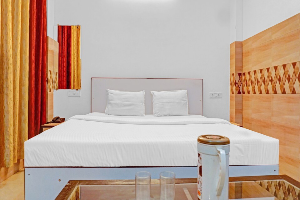 OYO 85706 Hotel Aditya Inn, Mirzapur, Mirzapur