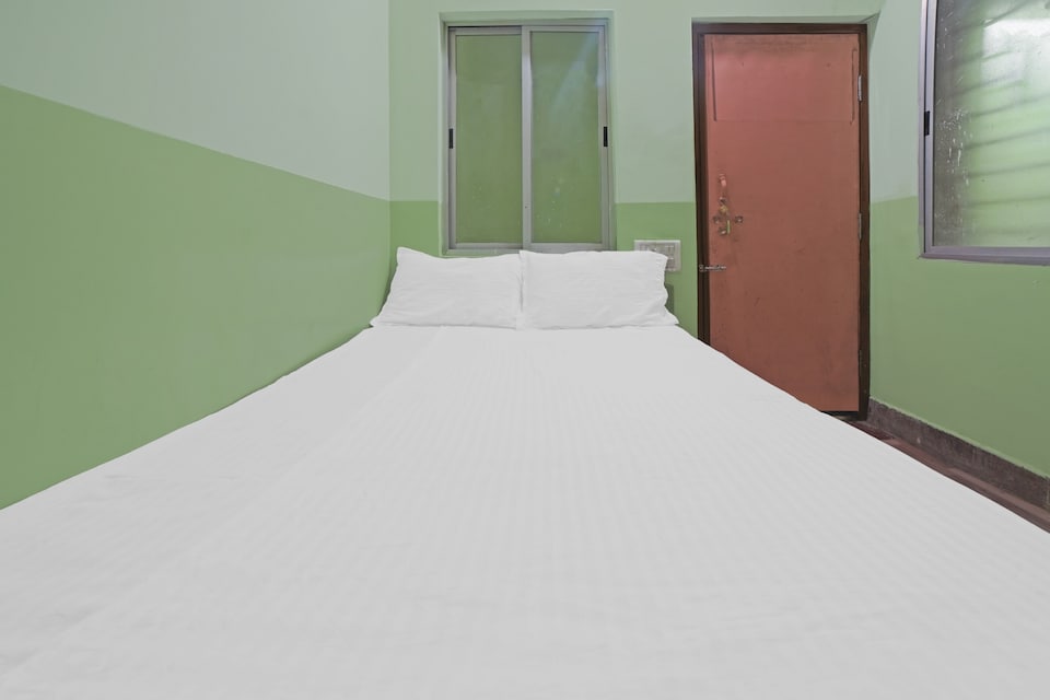 SPOT ON Shanti Niketan Guest House, Station Road, Raipur