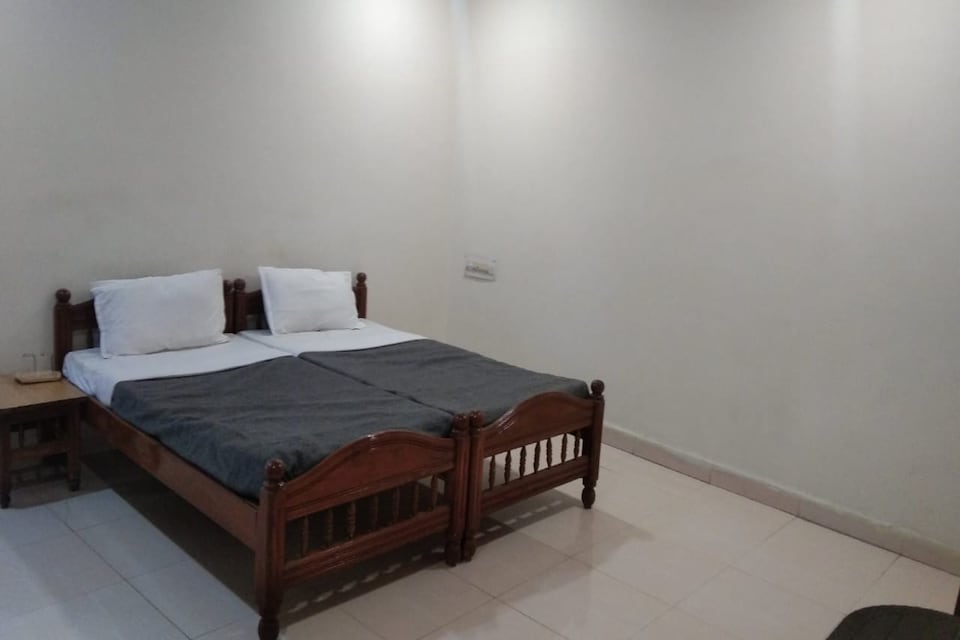 OYO 85751 Hotel Anand Residency, Mahakal Temple, Ujjain