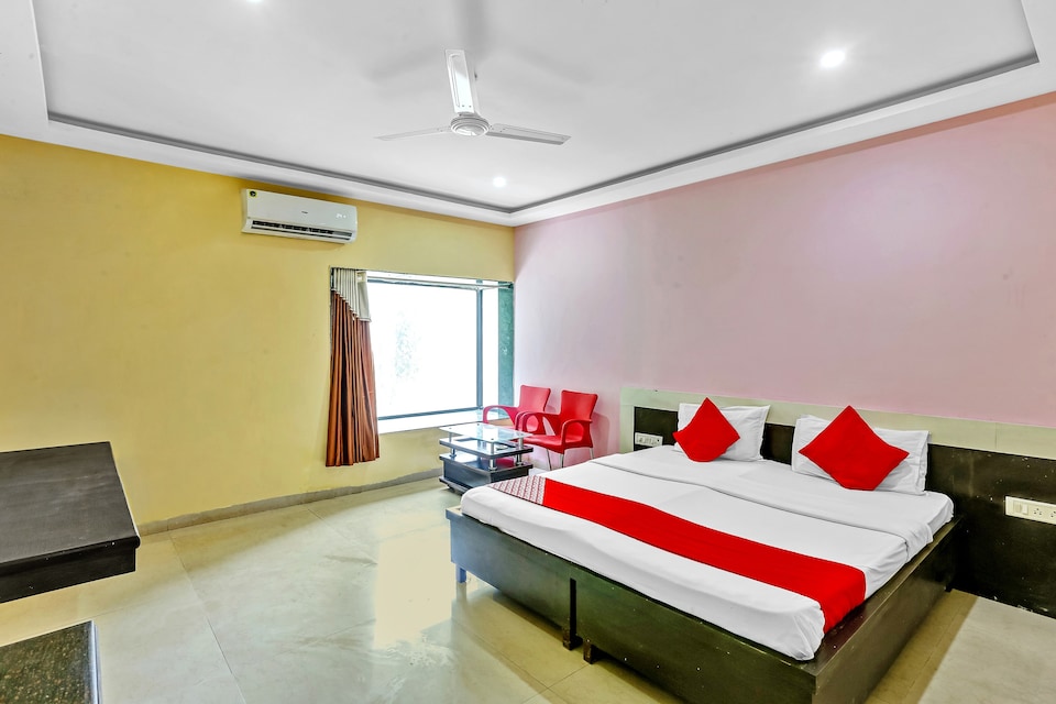 Flagship 85765 Hotel Rp Palace, Mumbai Panvel-CBD, Mumbai