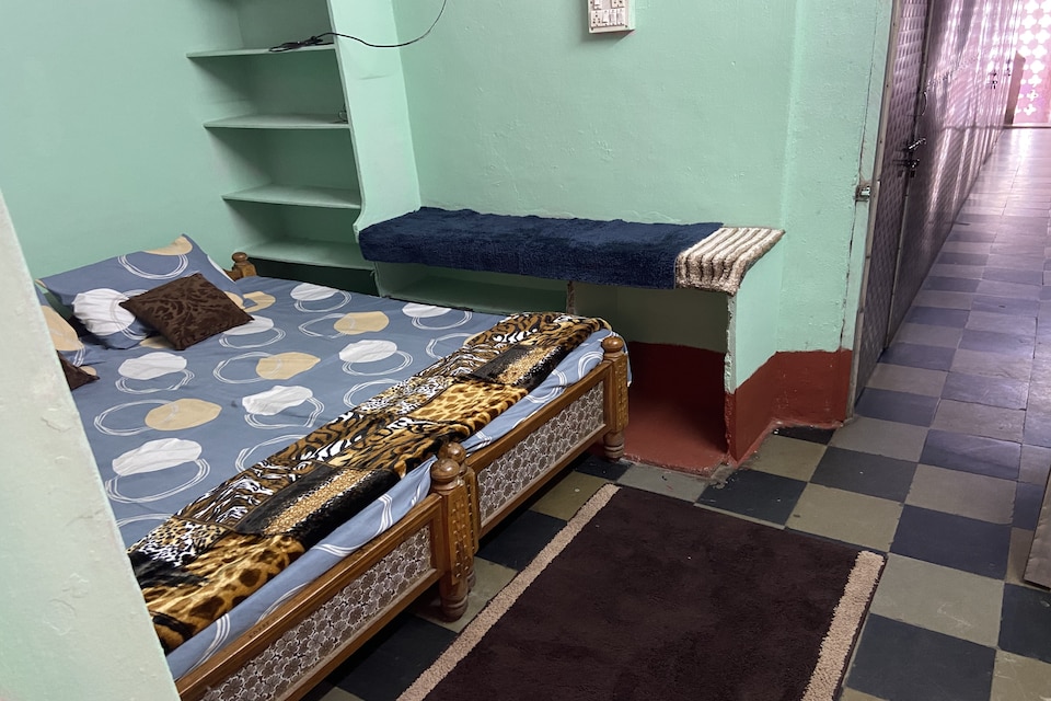 SPOT ON Navadurga Lodge, Nizamabad city, Nizamabad