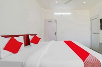 OYO Hotel Relax Inn Near Omaxe Gurgaon Mall