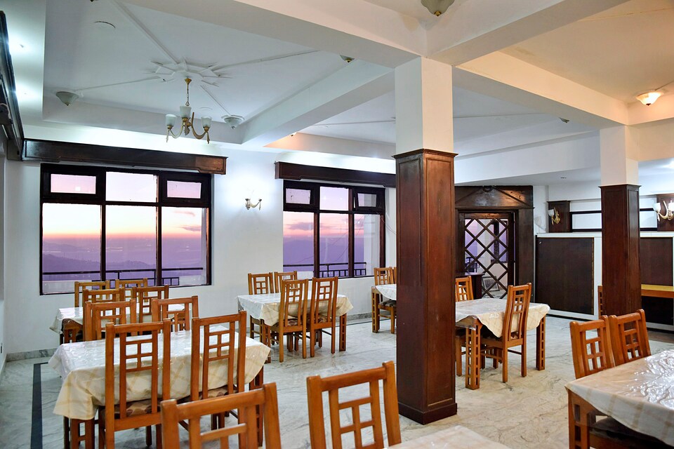 OYO 10432 Hotel Swaran Palace, Chail, Chail