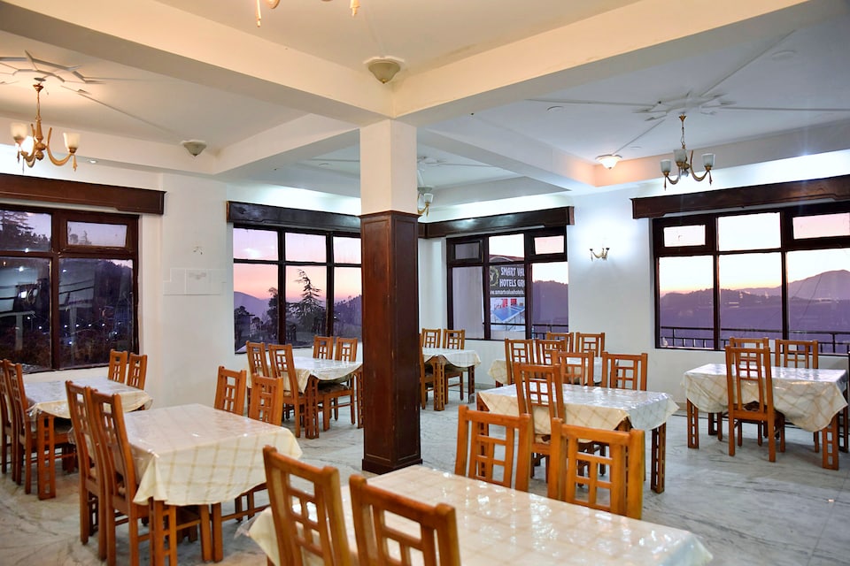 OYO 10432 Hotel Swaran Palace, Chail, Chail