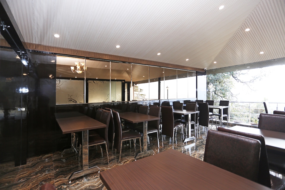 OYO 10076 Hotel Skylark, Library Chowk Mussoorie, Mussoorie